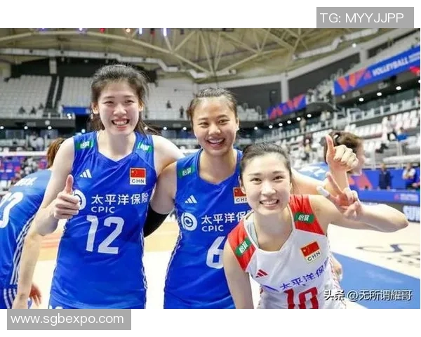 深度剖析成都排球队的战术配合与队员默契程度对比分析 深度剖析成都排球队的战术配合与队员默契程度对比分析