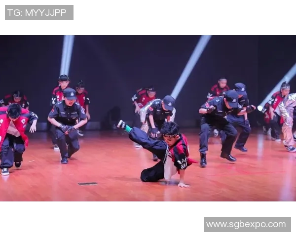 北京街舞队在世界街舞大赛中的灵活性表现引发热议与赞赏