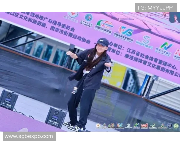 南京街舞队在世界街舞大赛中的精彩表现与比赛经验深度点评 南京街舞队在世界街舞大赛中的精彩表现与比赛经验深度点评