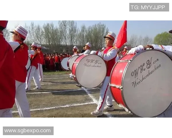 足球明星手机艺术壁纸尽显球场魅力让你的手机焕发运动激情与时尚风采