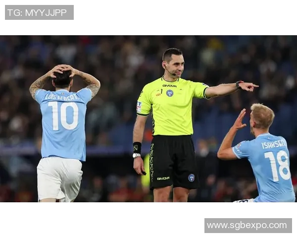 足球明星点球的威力与技巧解析如何影响比赛胜负的关键因素