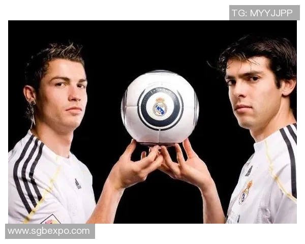 足球明星背心男生时尚搭配指南及精选图片展示 足球明星背心男生时尚搭配指南及精选图片展示