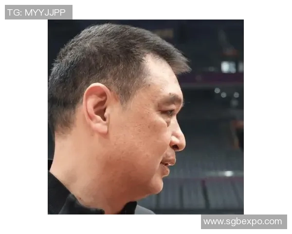 北京篮球队战术之争引发热议球迷与专家各执己见探讨未来发展