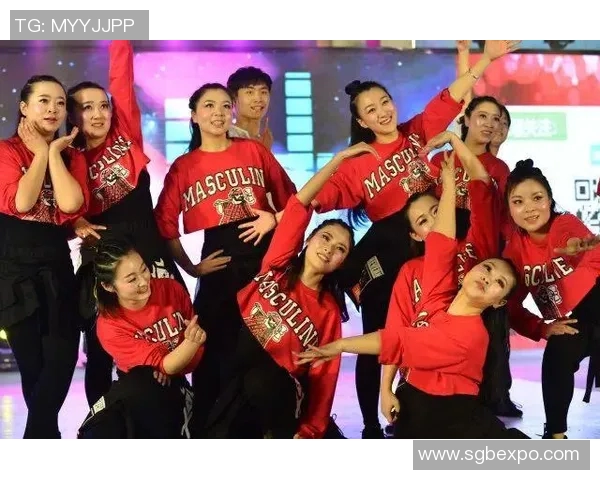 十一女神足球明星齐聚一堂展现巾帼风采与竞技魅力的盛大赛事